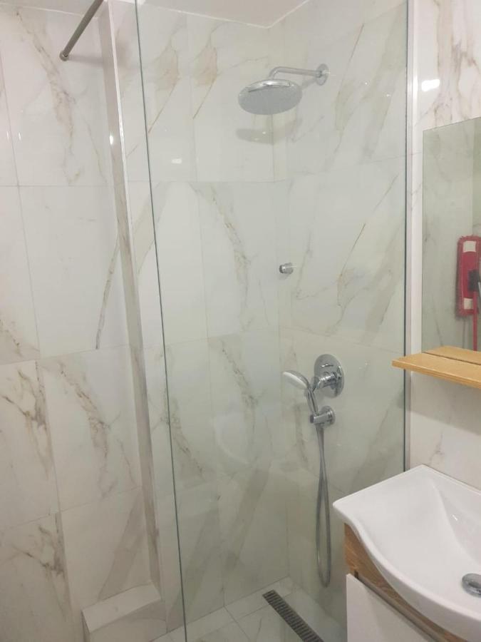 Lovely Apartment On Tirana City Center Exterior foto